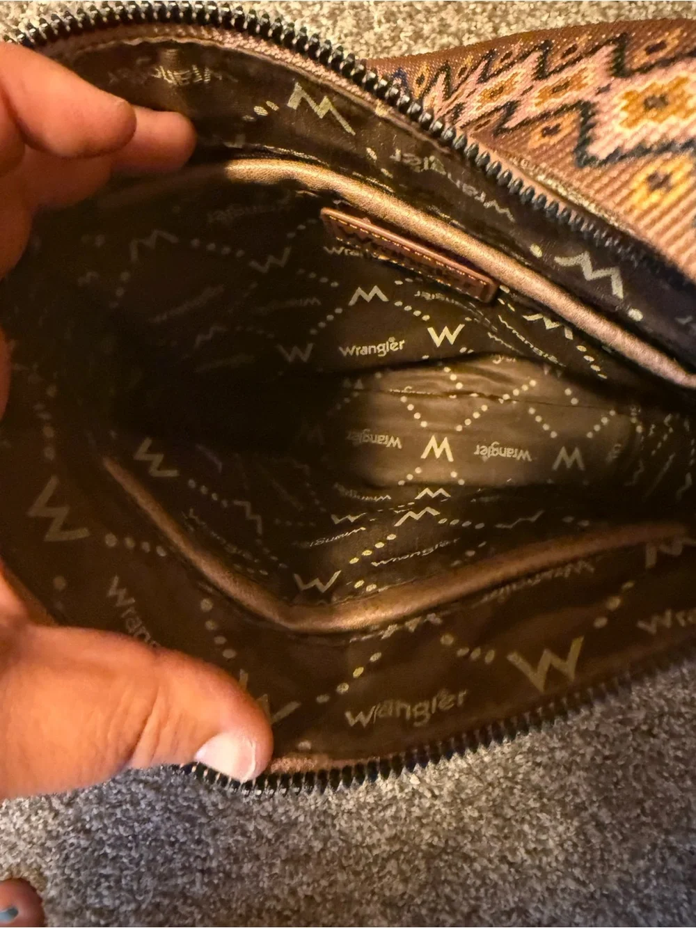 Wrangler Brown Crossbody is Bag with Patterned Strap